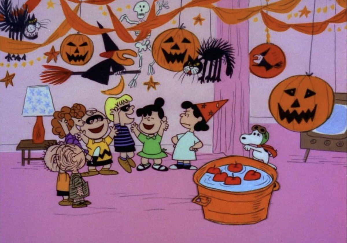 itssmallwing's tweet photo. Happy October everybody! #HappyOctober1st 🎃 @EileeenLopez @JocelynLopezf . https://t.co/XAY0owxlzL