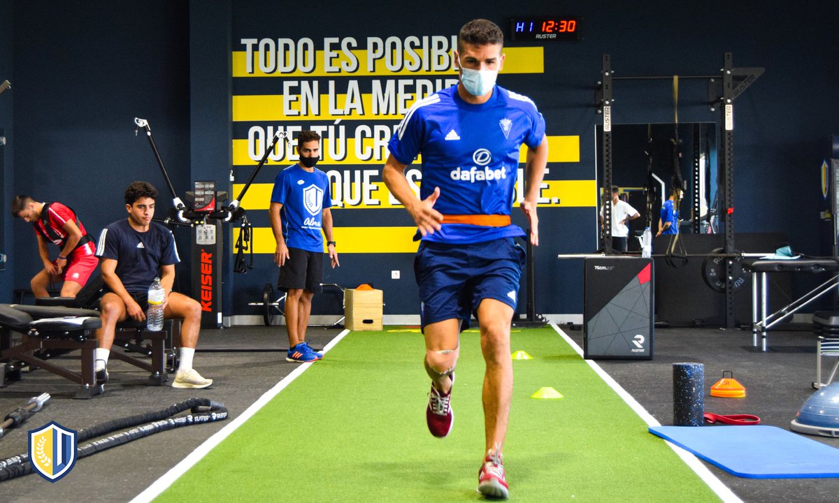 AlmaSportCenter's tweet photo. Todo es posible en la medida que tú creas que es posible

👏 Después de mucho tiempo, te merecías volver, ganar y debutar en @LaLiga en un lugar tan especial como San Mamés.

💪 ¡Estamos orgullosos de ti, @JonGarrido000! ¡Gracias por confiar en nosotros tu recuperación! 🔵💛 https://t.co/L52wPK8Vxh
