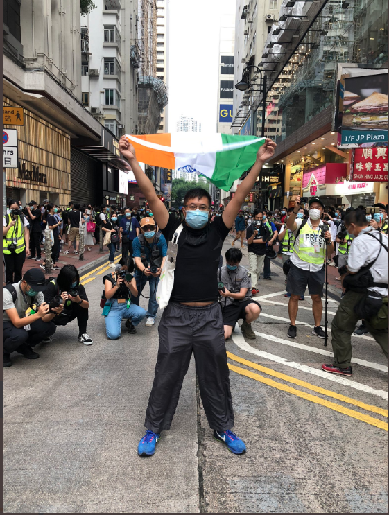 OfficeOfDGP's tweet photo. Protestors carrying Indian Flag in Hong Kong is not an isolated event

It's a message that BHARAT has arrived on Global platform

Globally Indian Flag 🇮🇳 is Now a symbol of victory 
 
Indian Liberals &amp; Communists cannot control their burnol moment...😃

Thx to NaMo &amp; Sushma ji https://t.co/GrrgboWKzg