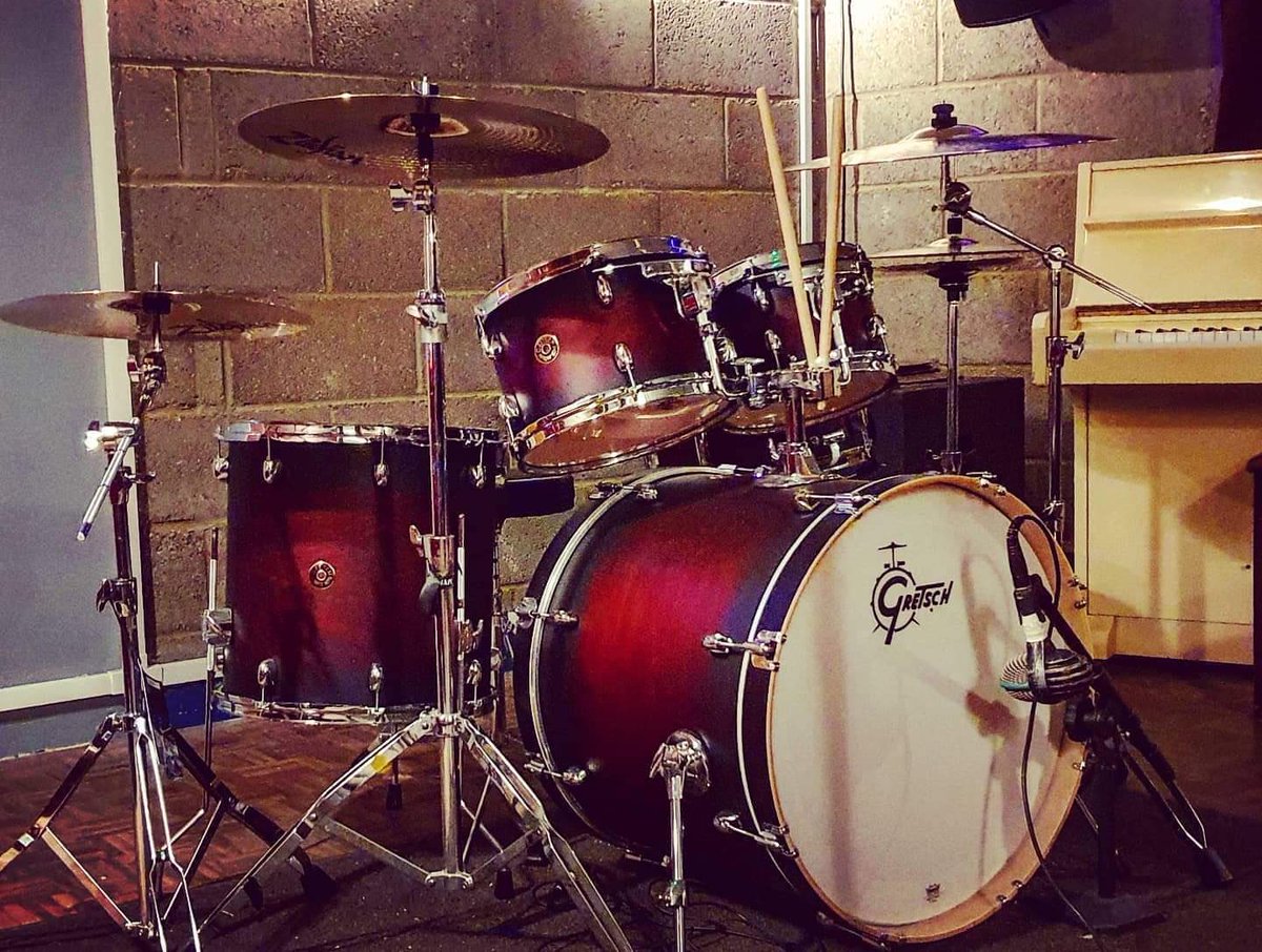 Gretsch drum kit with Zildjian cymbals, we are very happy with our new addition to our practise room. Come and try it for yourselves, book a rehearsal today. 🙌🏼 🥁