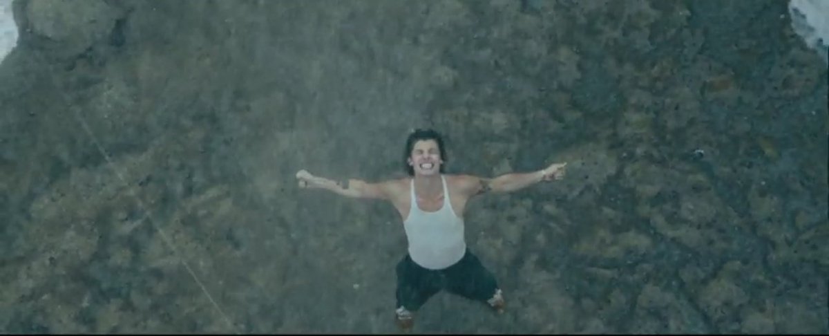 amcxfavs's tweet photo. Que hermoso fue ver a Shawn saliendo de su zona de comfort, estoy mas q orgullosa de el lloro esta era ya empezo con el mejor video
#WONDER #WonderOutNow https://t.co/6M2VXd2ro6