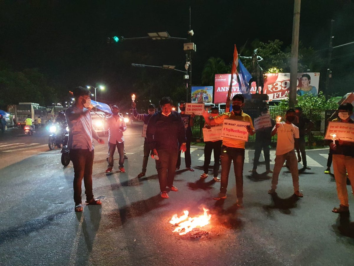 NSUI_Balasore's tweet photo. Odisha NSUI under the leadership of @Aditya_NSUI_08 organised Candle March and Protest at Bhubaneswar in solidarity with #HathrasVictim demanding Justice &amp; against high handedness against our leader Shri Rahul Gandhi #JusticeForIndiasDaughters #JusticeForManishaValmiki
@guptar https://t.co/ds4m8aCt4K