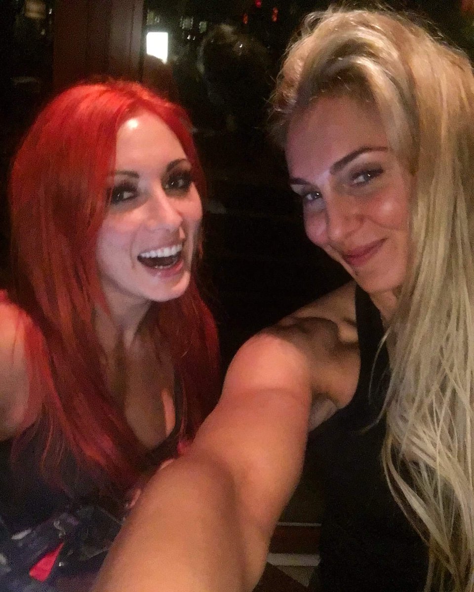 beckystoast's tweet photo. its missing them hours 😔 https://t.co/hvEGWJWtoH