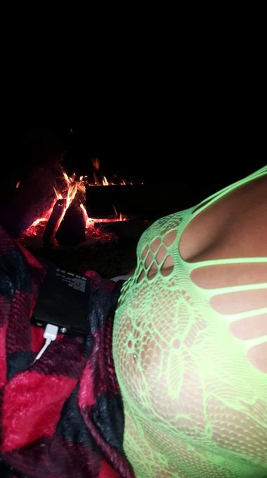 tonight's campfire https://t.co/hTlEHLgAtS<a href="/tag/pantyfetish"class="tags"><span>#pantyfetish</span></a><a href="/tag/pantysniff"class="tags"><span>#pantysniff</span></a><a href="/tag/usedpanty"class="tags"><span>#usedpanty</span></a><a href="/tag/pornhubmodel"class="tags"><span>#pornhubmodel</span></a>