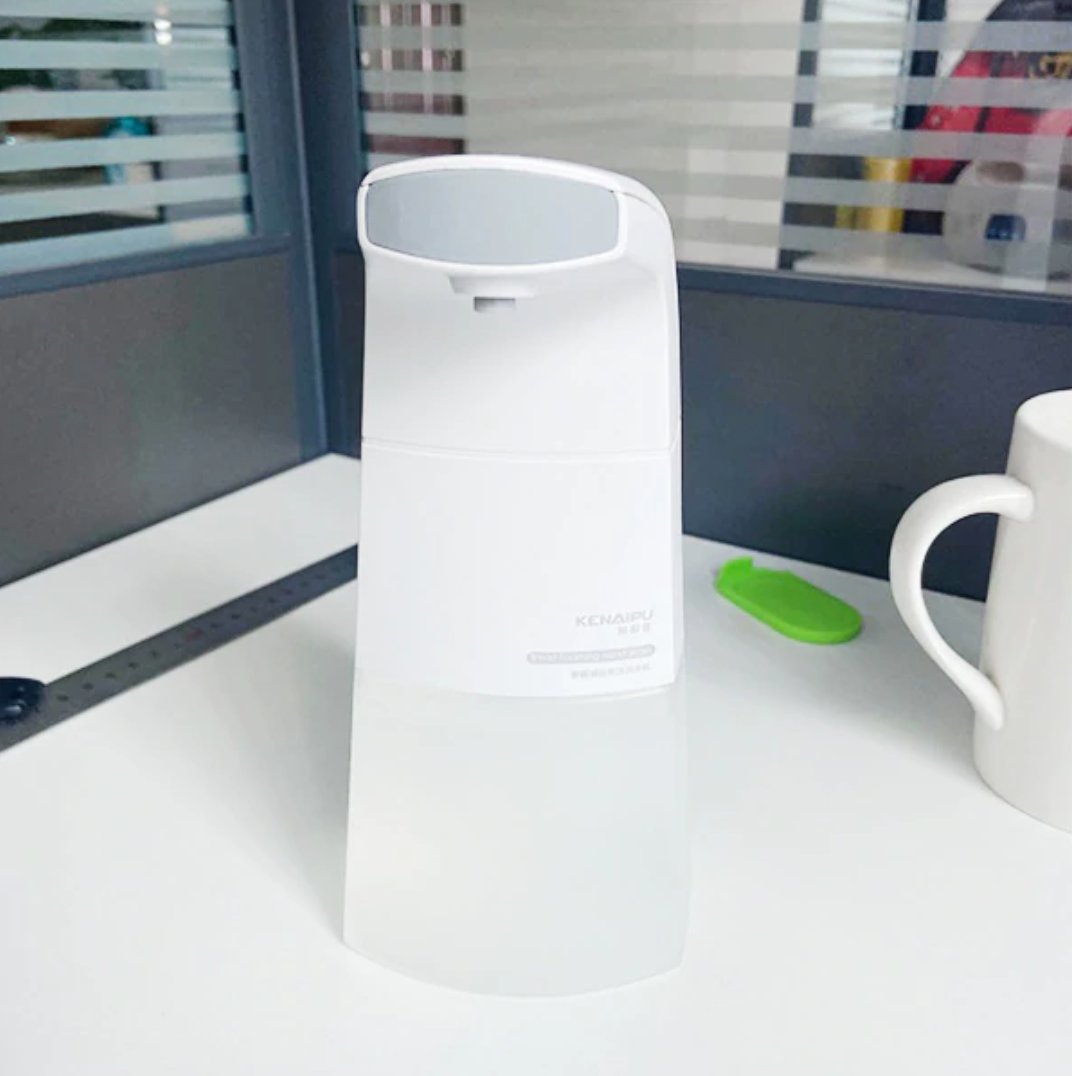 picallot's tweet photo. This is a must have in this COVID 19 Pandemic, Touch less Automatic Sanitizer Dispenser. Stay home and Stay safe
OFFER ENDING SOON !!!GET IT NOW
https://t.co/9Pe4kYAqFD

#singaporecovid19 #sanitizer #singapore #singaporeschoo #foodilicious_diva https://t.co/XfROalRPo1