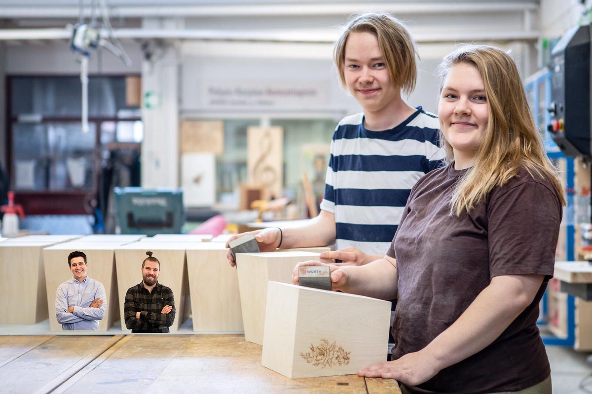 yripodi's tweet photo. Tarina on kiehtova osa yrittäjyyttä. Jessica Honkasen matka yrittäjäksi alkoi, kun hän kuuli perheenjäsenen sairastuneen syöpään. Viimeinen leposija syntyi hänen kädenjälkenään.

@NuoriYrittajyys hioi idean yritykseksi👍 #yrittäjät #yrittäjyys #yripodi 

https://t.co/MknStXcdK6 https://t.co/C18Pi9iPrG