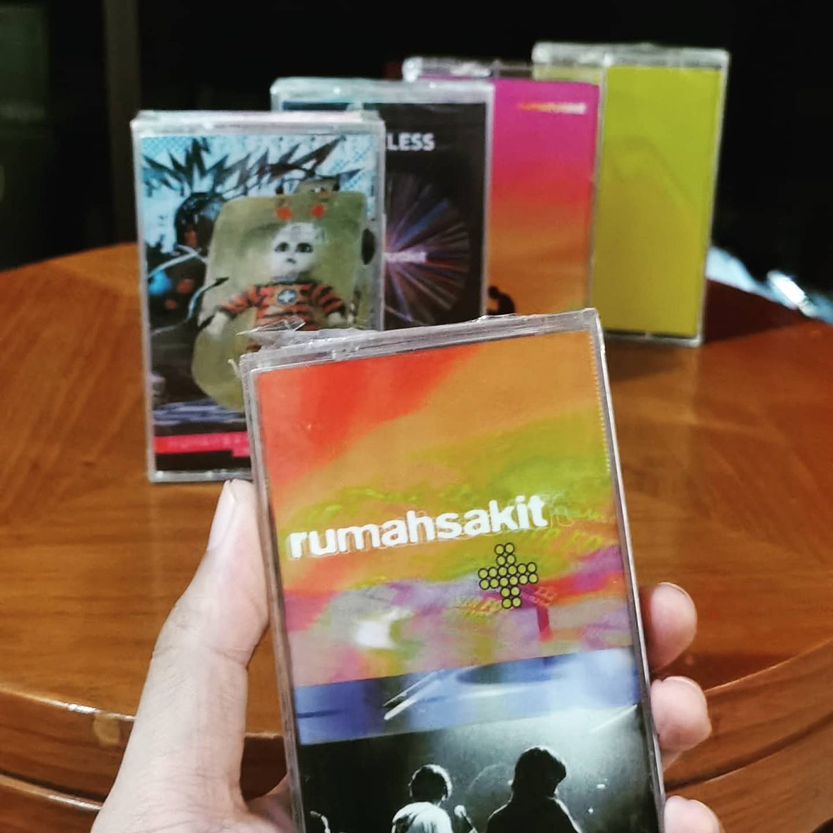metalmickey's tweet photo. Small, sealed treasure ❤️ @_rumahsakit https://t.co/1HoLDUecFM