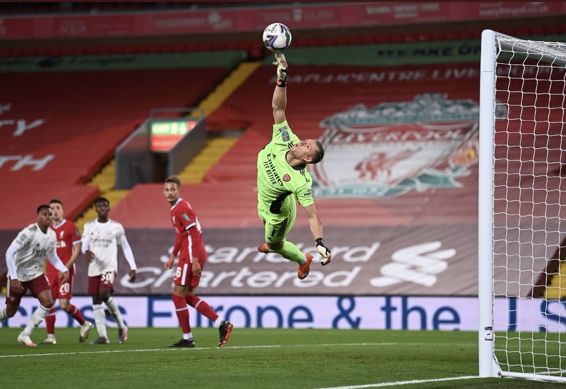 skolemorten's tweet photo. Bernd Leno. Kroppsbeherskelse. Smidighet. Spenst. Teknikk. Vakkert å se på. 👌🏼⚽️🙌🏼 https://t.co/Dfcz7BZDtC