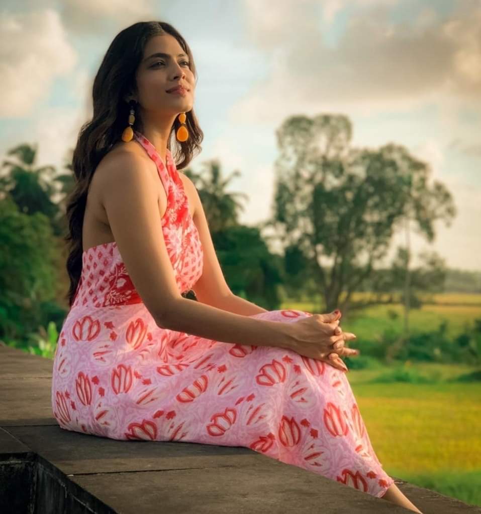 FansMohanan's tweet photo. Natural beauty♥️❣️
Malavikamohanan fan forever♥️
@vj_pradeep6369 @Malavika_Mohana 
@BobMalz_ 
@SarangRajan50 https://t.co/qutvzJgJZE