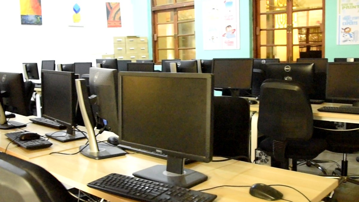 Akhuwat's tweet photo. Exemplary revolution of public education at NJV Government Higher Secondary School, Karachi adopted by Akhuwat in 2015. It is the first public school of Sindh with a history of over 165 years. 1400 students are studying free of cost, Support the dreams and be a part of our cause. https://t.co/9IxncUkL3P