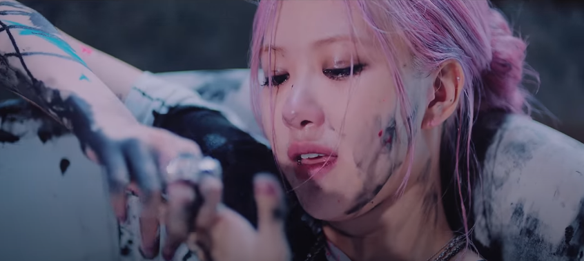 TrJisoo's tweet photo. Ağlarken bile çok güzelsin Rosé'm #LovesickGirls #lovesickgirl #LovesickForBLACKPINK #ROSE #blackpinkrosé https://t.co/HgZmtqyI8B