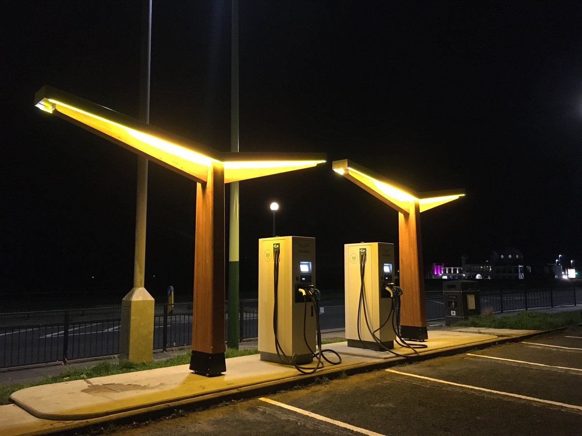 3 new #ElectricVehicle charging stations now open in the North East! 👏

Speculation Place in Washington, Keel Row in Blyth, and the Seafront at Whitley Bay - Whitley Bay station pictured below. #NE #EVs