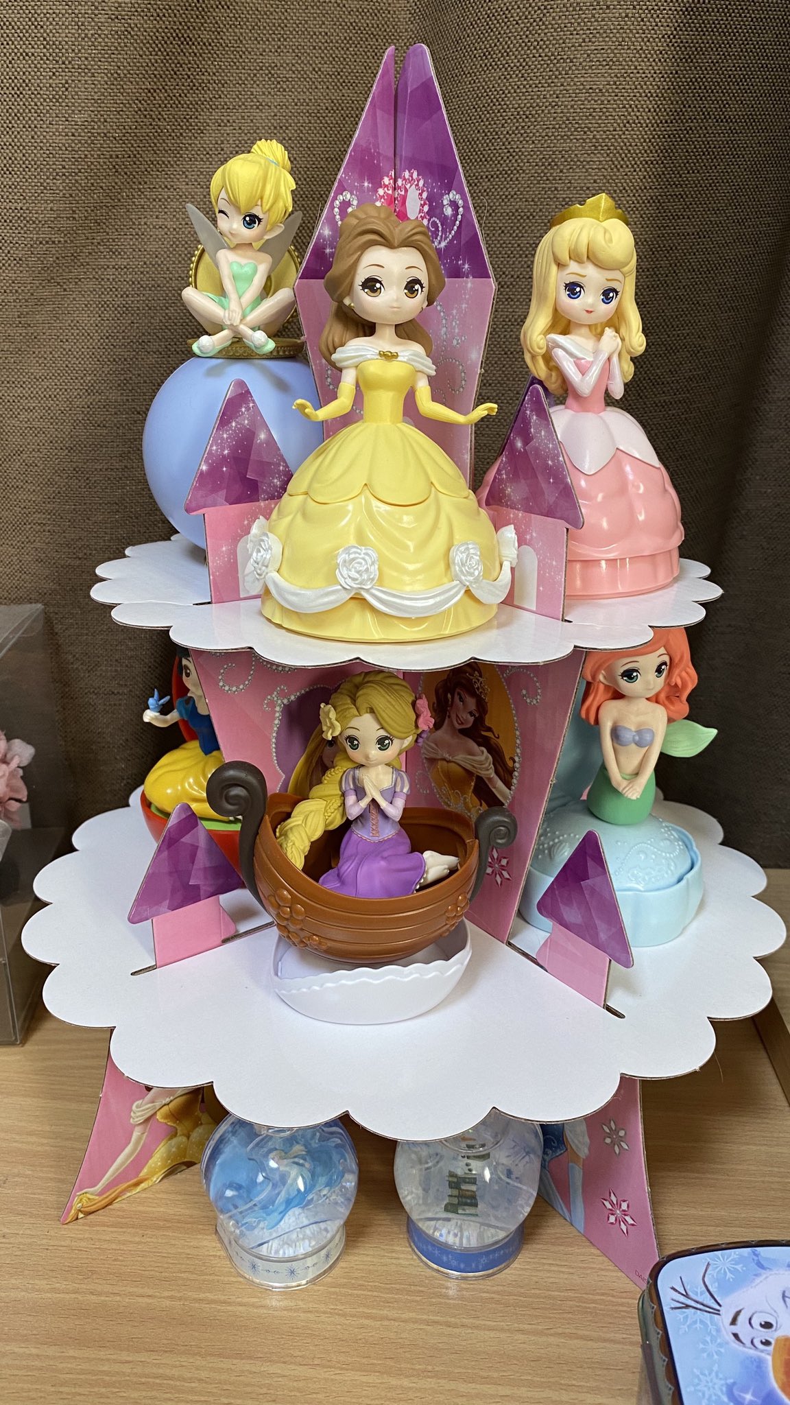 もーみん 夢はミラコの住人 בטוויטר ダイソーで買ったケーキスタンドでプリンセスたち飾ってみた ディズニー プリンセス ダイソー ディズニー好きな人と繋がりたい