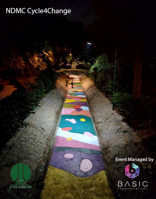 BasicCommunicat's tweet photo. Cycle track 🚴🚴‍♀️🚴‍♂️🚴🚴‍♀️🚴‍♂️ #Track4Cycle #PaintArt #streetart #StatrtIndia https://t.co/QWNBBdKBLO