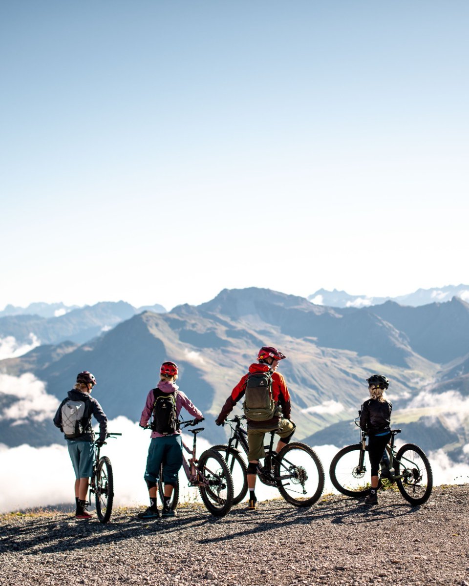 SCOTT Sports (@scottsports) on Twitter photo How to make the most of hitting the trail with the whole family - Your 8 things to avoid in the final episode of HEROES INSPIRE HEROES. Watch it NOW here: bit.ly/3jtgCgY
#SCOTTbikes #HeroesInspireHeroes
π·: Andreas Vigl
π: <a href="/ArosaLenzerheid/">Arosa Lenzerheide</a> How to make the most of hitting the trail with the whole family - Your 8 things to avoid in the final episode of HEROES INSPIRE HEROES. Watch it NOW here: bit.ly/3jtgCgY
#SCOTTbikes #HeroesInspireHeroes
π·: Andreas Vigl
π: <a href="/ArosaLenzerheid/">Arosa Lenzerheide</a>