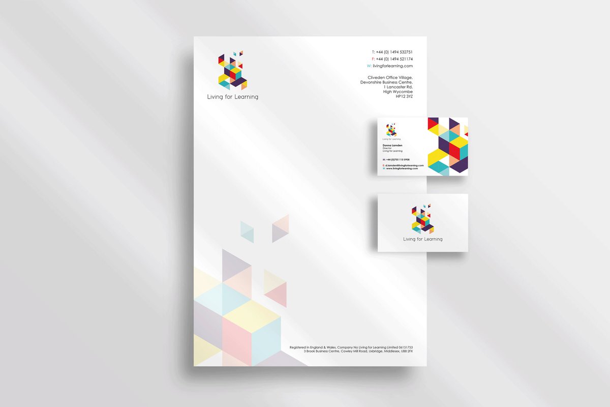 clare_creative's tweet photo. Consistency is key especially in your marketing material that’s why I love being able to work with businesses through the whole branding process because people do judge a book by it’s cover so first impressions are so important! #graphicdesign #GraphicDesigner #brand #marketing https://t.co/dcqob4KgzO