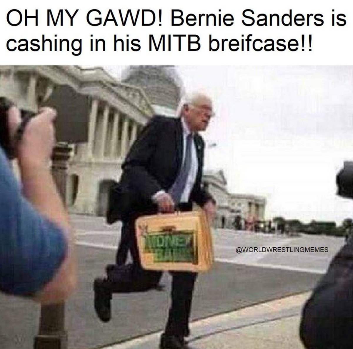 Michael_Reyna's tweet image. #wwe #mitb #timetocashin