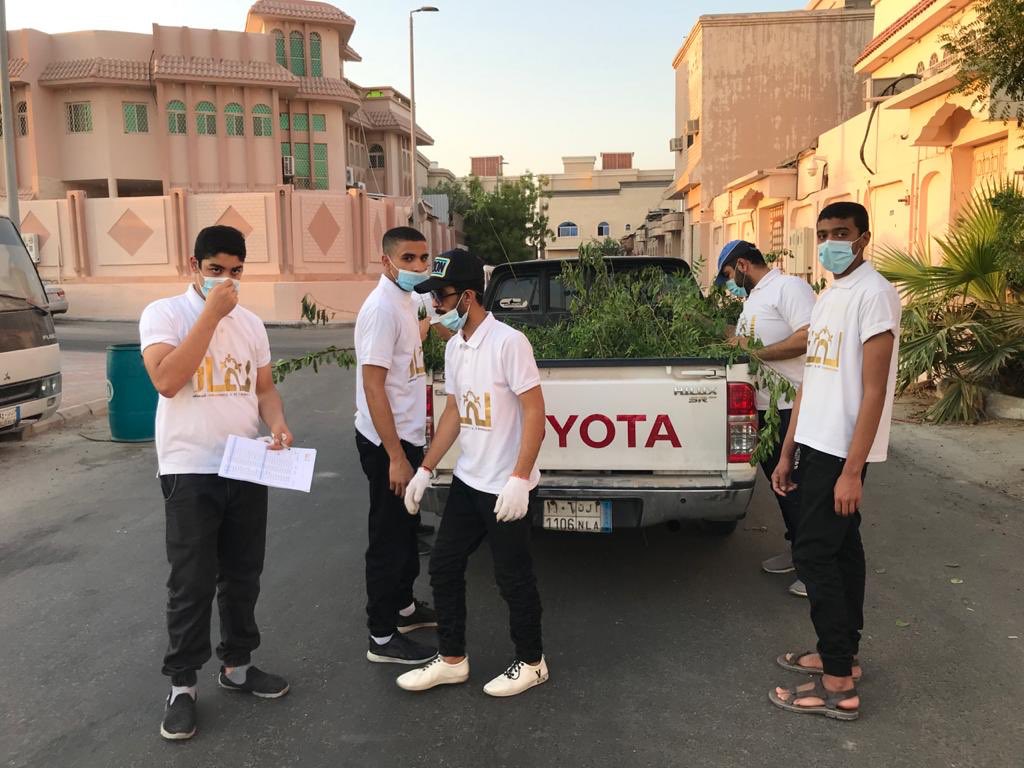maldhaif1's tweet photo. فريق #لمار_التطوعي يغلق ملف الغرس في مبادرة #الاحساء_تغرس_2020 بغرس ٤٧٧ شتلة لِـ ١٢٦ مستفيدًا بالنزهة والراشدية وماجاورهما خلال ٥ أيام https://t.co/M08ozA1nl5