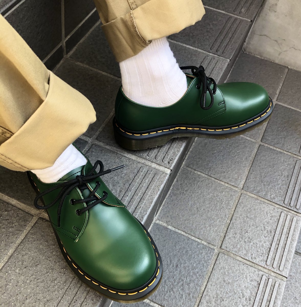 ブランド 新品 3ホール 緑 Dr.Martens - ローファー/革靴