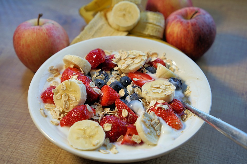 JsyDairy's tweet photo. Happy (rainy) Friday! โ๏ธ
Start you day the right way with a healthy breakfast. ๐คฉ
Protein keeps you fuller for longer, at breakfast you can easily find it in your Jersey milk and yogurt. ๐ฅ๐ฅฃ
#JerseyDairy #JerseyMilk #JerseyYogurt #FarmJersey #BringBackBreakfast ๐ช๐ฅ๐ฏ๐ช https://t.co/7o8puvPVkV