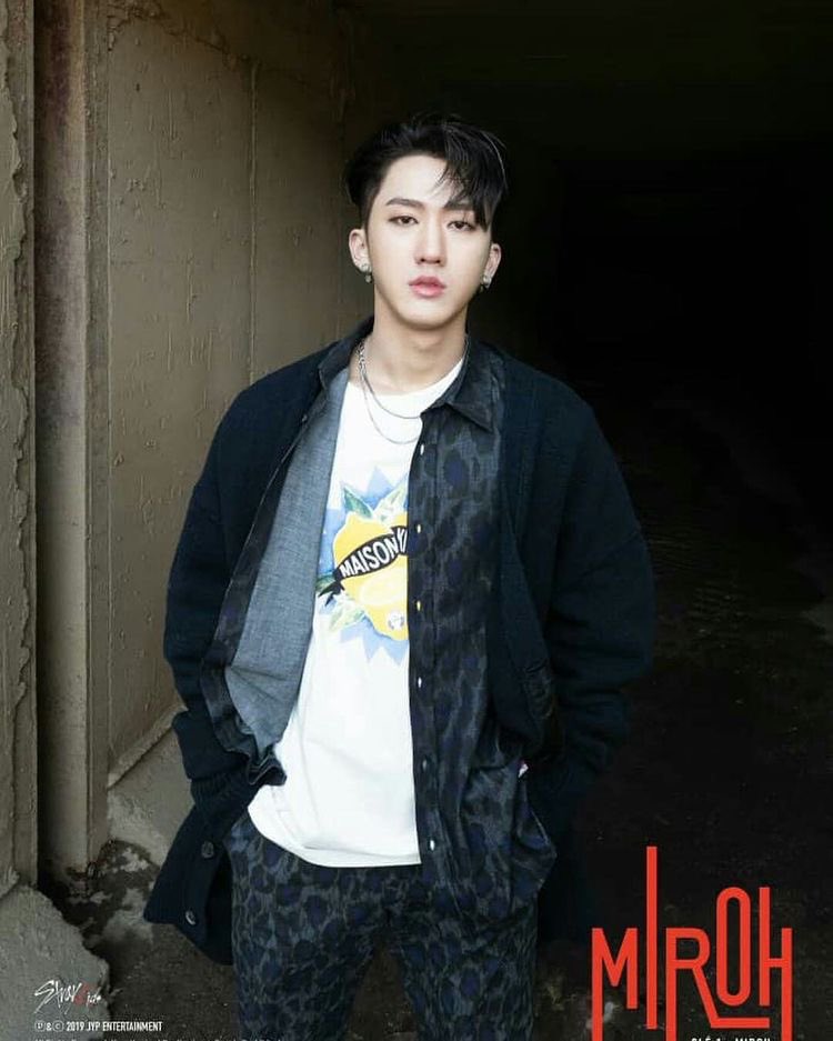 — changbin’s undercut; a very necessary thread  #StrayKids  #skz