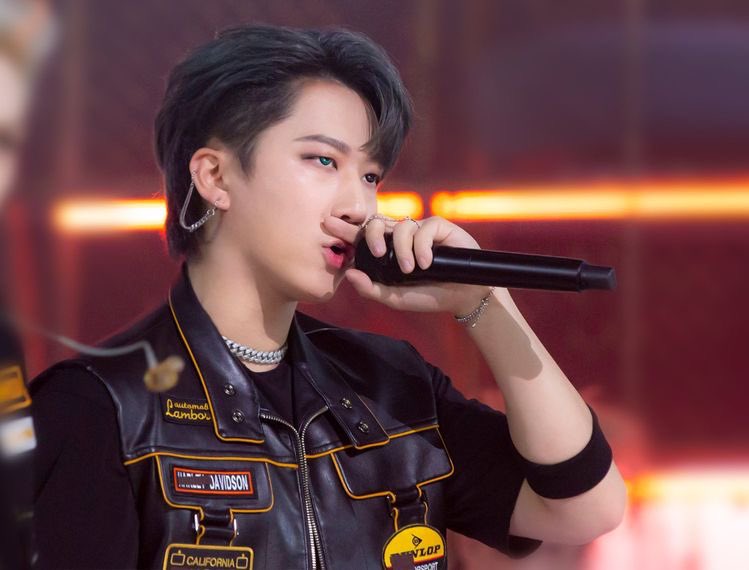 — changbin’s undercut; a very necessary thread  #StrayKids  #skz