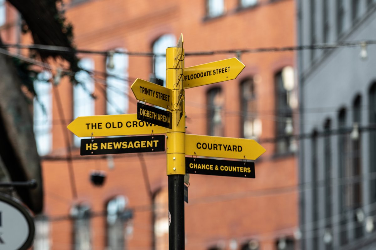 wavensmere's tweet photo. DIGBETH - Birmingham's coolest place to live.
Take a look into what life is like in Digbeth. An area buzzing with culture, arts and nightlife. 🎵🍕🍸
It's no wonder we only have a few properties remaining at The Forge.
@custardfactory @DigbethDiner @TheMillDigbeth @DigbethArena https://t.co/6jMazt54Ak