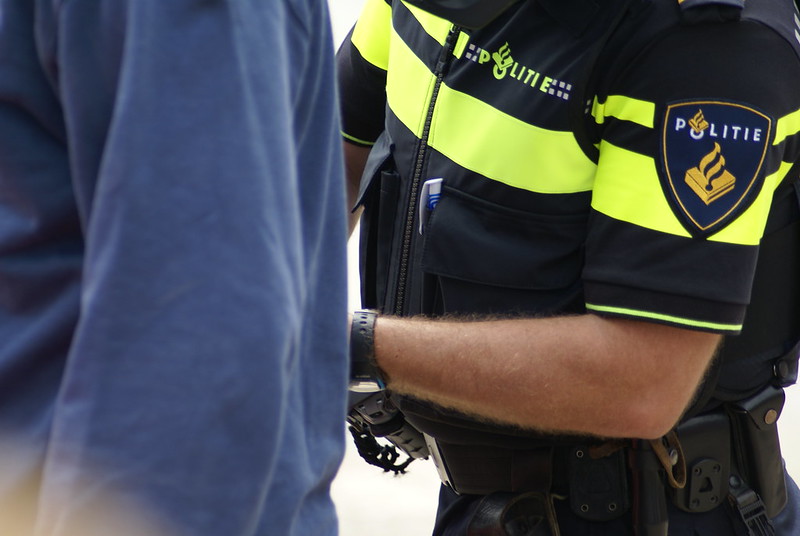 Of we institutioneel racisme moeten bestrijden, zou geen gewetensvraag moeten zijn, schrijft Ercan Büyükçifçi: 'De racistische uitspraken van agenten en het handelen van de politieleiding legt een pijnlijke en lelijke realiteit bloot.' bit.ly/3cNXtEf
