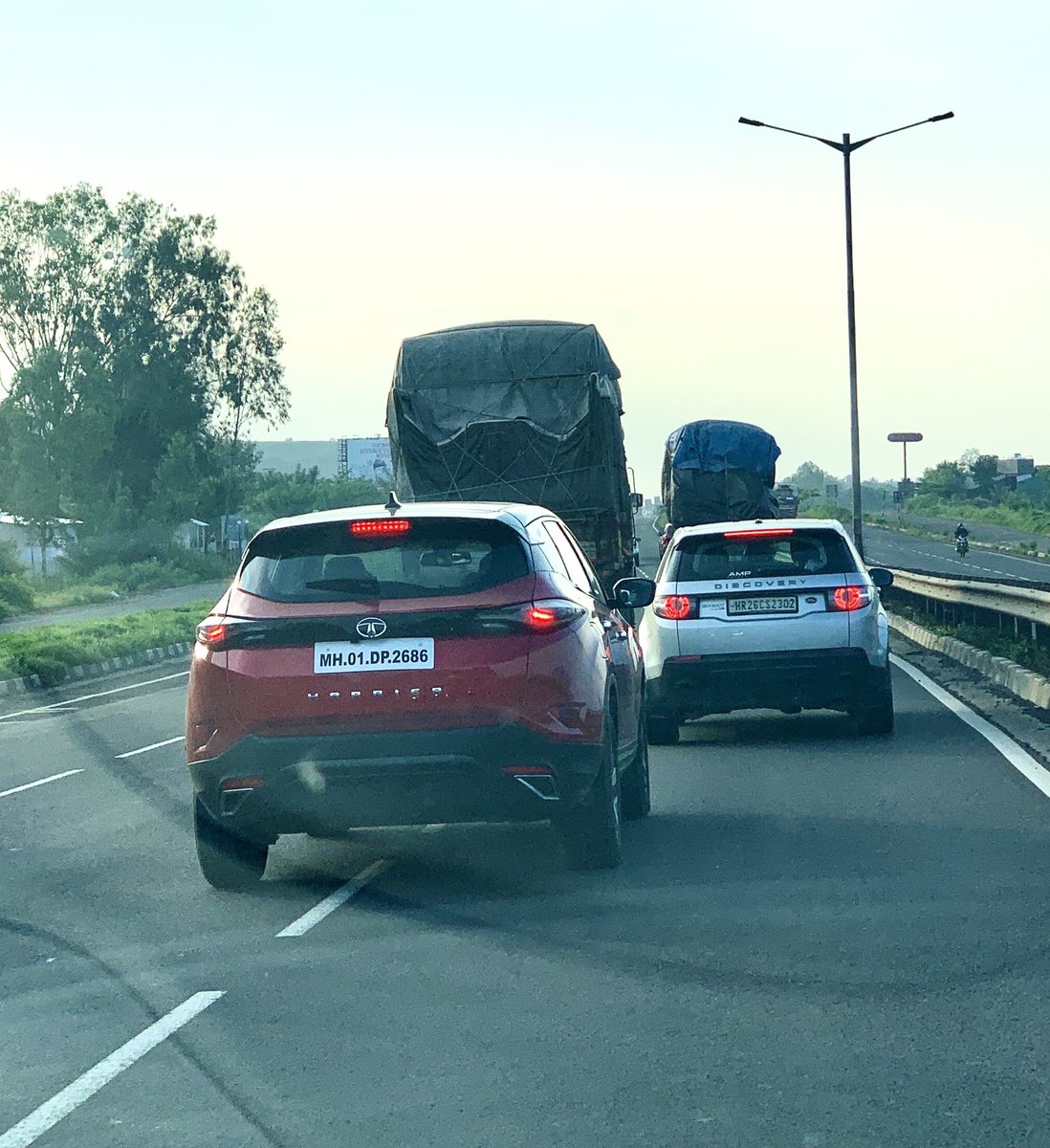 Same #DNA, but obviously I'm better looking.@BosePratap @TataMotors_Cars @TataMotors #Tatamotors #Harrier #LandRover #AboveAll #tatasons #DiscoverySport #adventure #FridayFeeling #SUV #HighWay #roadtrip #NextLevel #designers #safety #Luxury #travel #Photos