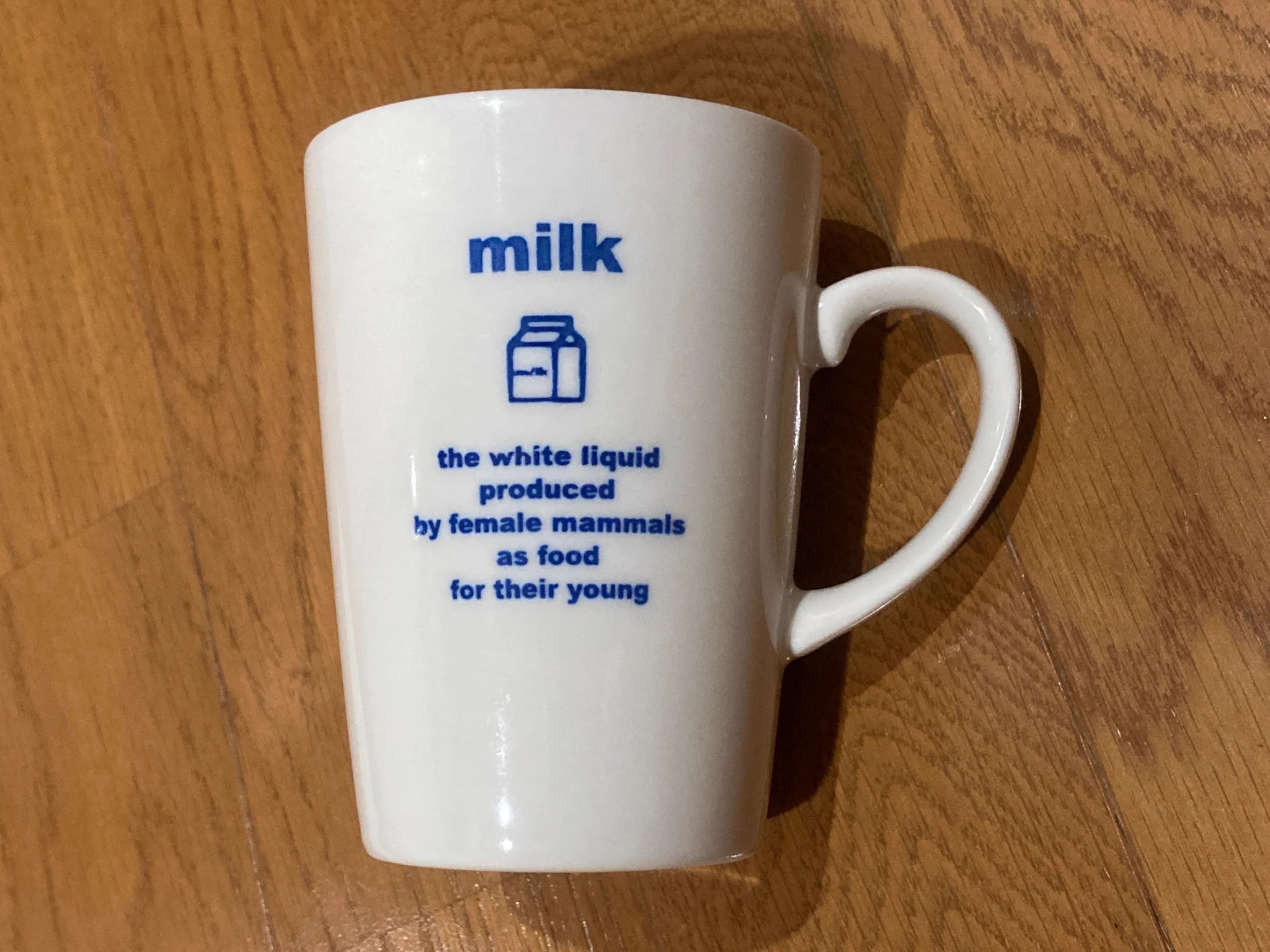 @keltoto 夏場に冷たい飲み物を入れるのに良さそう！
そういえば昔、考え方が同じ商品をひとつだけ買って、やっぱりコーヒーも欲しいと思って買いに行ったらもうなくて悔しい思いをしました😅 