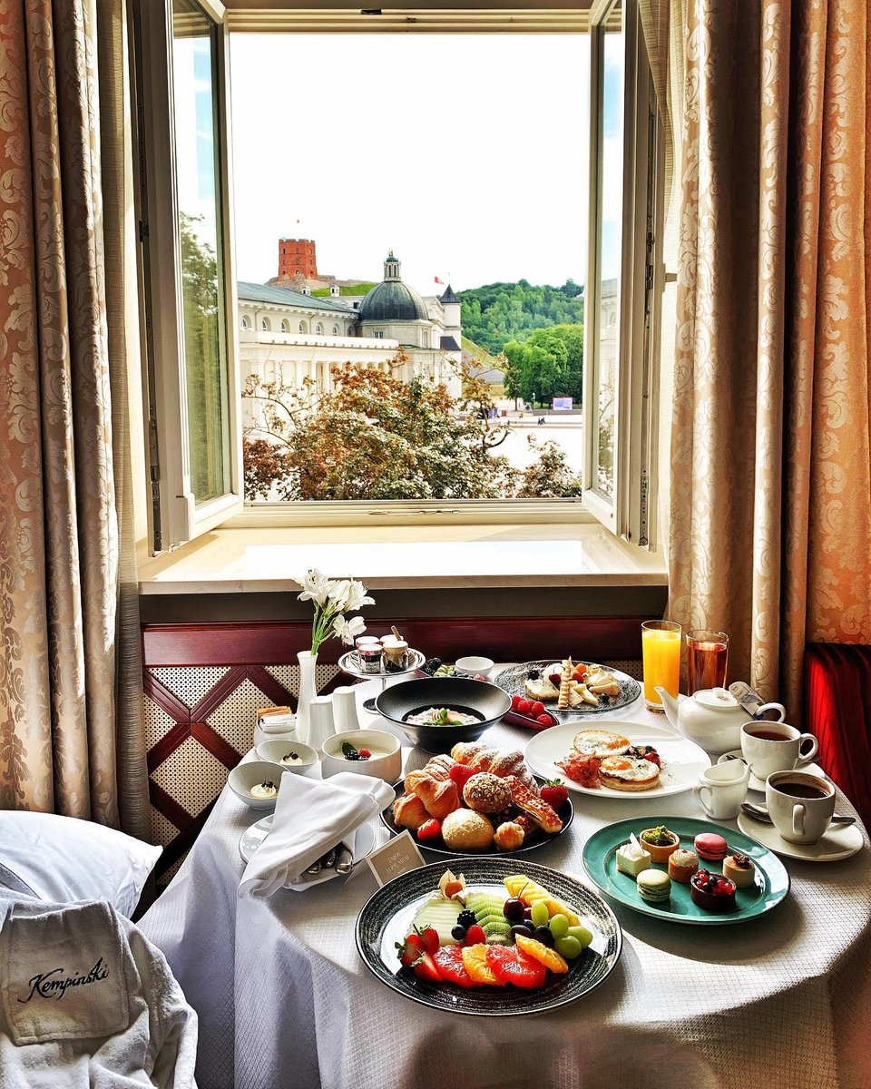 What do you think of this breakfast with a view, at @KempinskiVln ?
#Kempinski #KEMPINSKIDISCOVERY #DiscoveryLoyalty https://t.co/xfdDUjGKP6