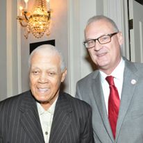 Happy 88th birthday to the 1962 NL MVP, Maury Wills. 