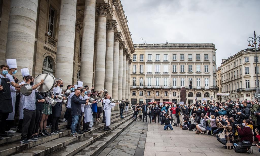 UMIHNA's tweet image. #laisseznoustravailler