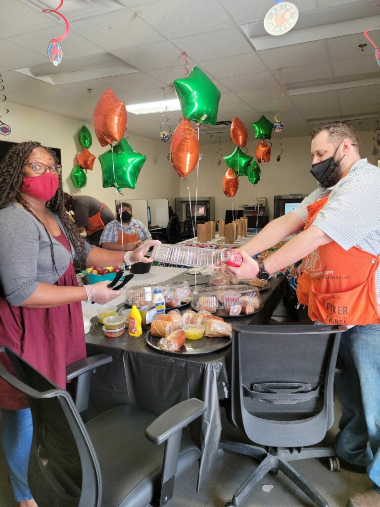 hd123415's tweet photo. Late tweet- congrats to all of our associates for a great first half!  Hope you all have a wonderful Success Sharing Weekend! https://t.co/CTwFYFNv4g