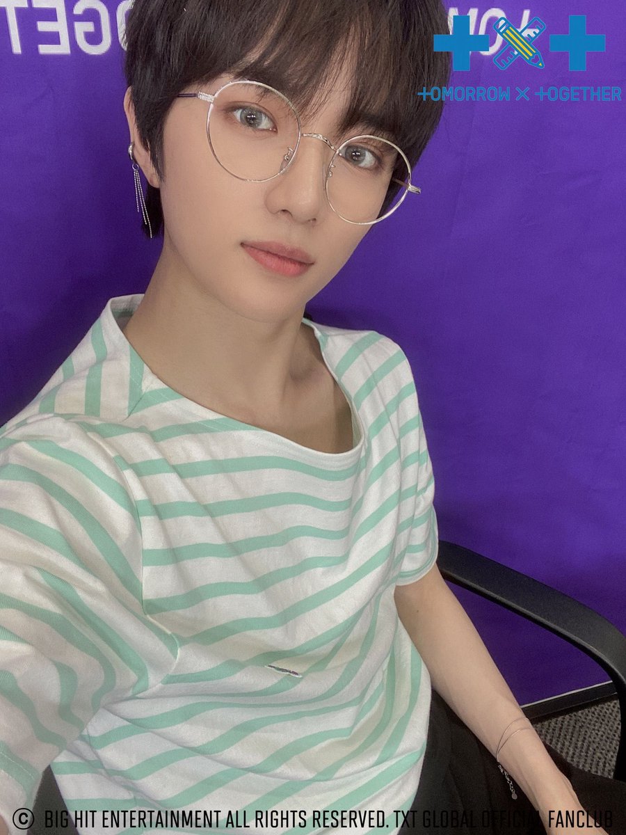  @choifics now unblock me https://abs.twimg.com/emoji/v2/... draggable=