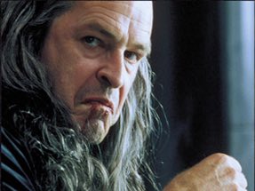 Denethor He has two, a BMW e39 m5 and a Mercedes-Benz e55 amg. Huh, that’s strange...those are my dad’s favourite cars. I wonder what that means.