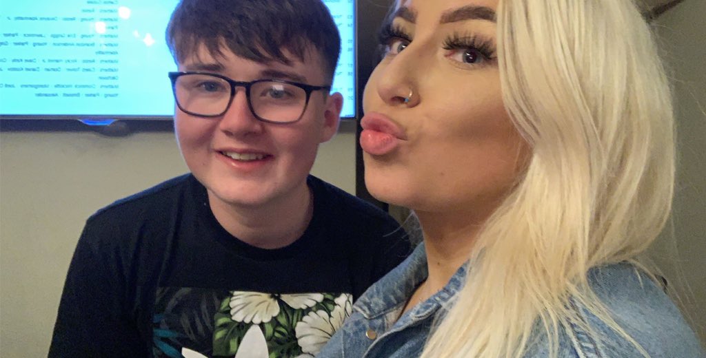 Happy bday shug <a href="/SeanRodden_/">Sean Rodden</a>  have a good day hopefully see u soon 🥳🥳x
