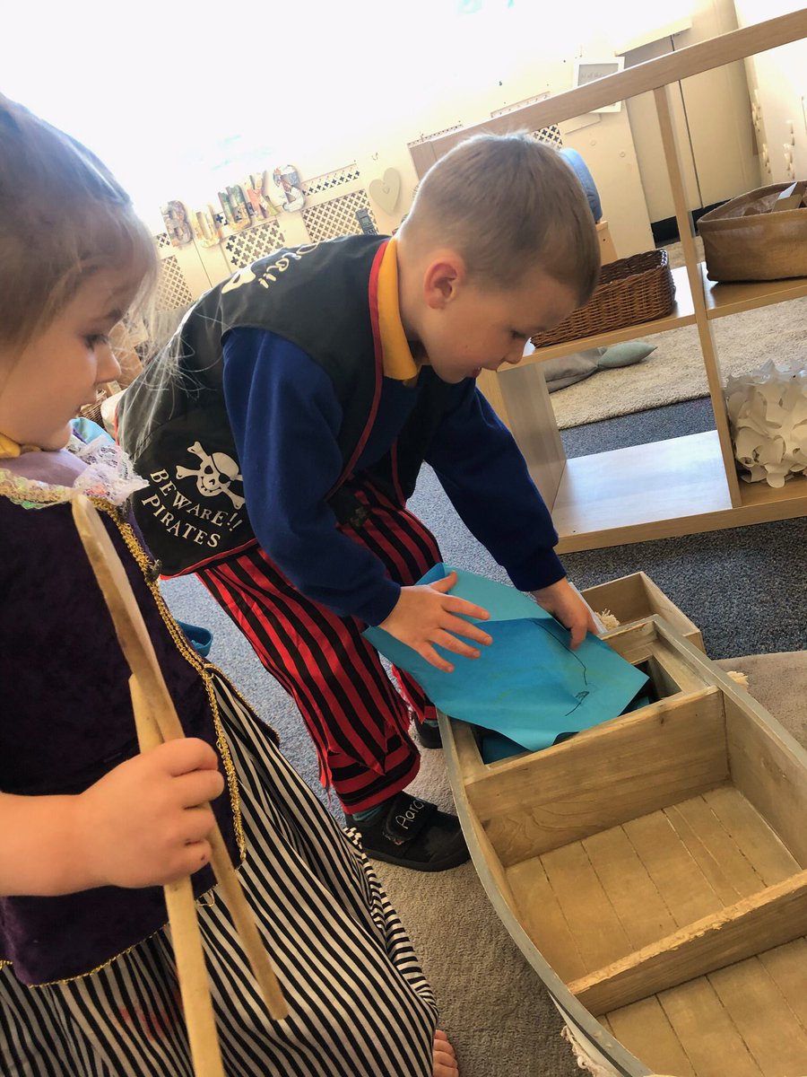 HolytownNC's tweet image. This morning we have been very busy sailing at sea on our pirate ship and searching for treasure.We read a story all about Pirates which taught us some pirate phrases ‘Shiver me timbers!’ 🚢💰🌟 #earlyliteracy #usingourimagination