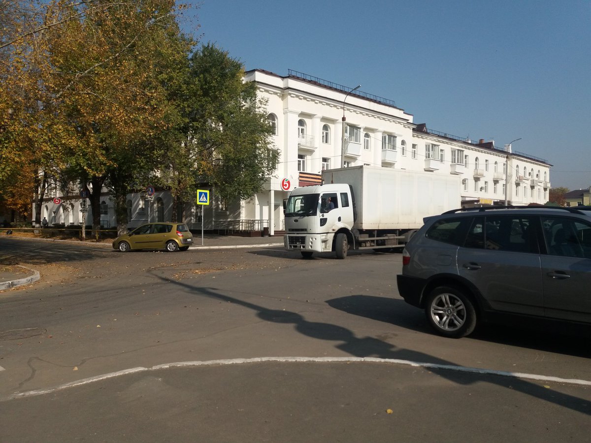 Ягодка (волчья) tweet media