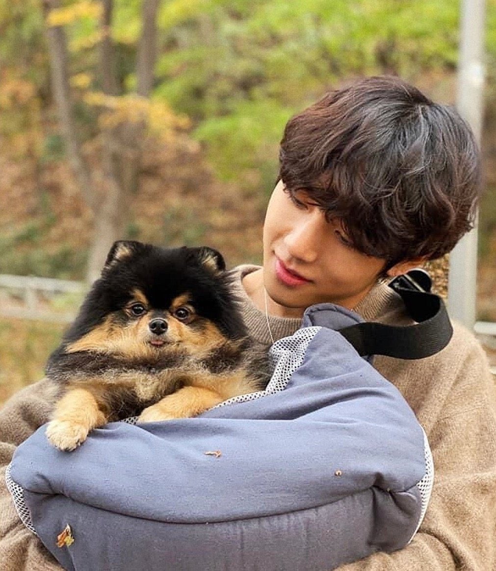 taehyung & bright being the best father for yeontan & ame. A THREAD to show you how it looks when capricorn falling in love.