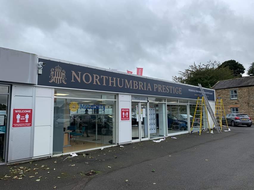 topsignsltd's tweet photo. Recovering the shop fascia with new digitally printed graphics for Northumbria Prestige on Burn Lane in #Hexham #signmaker #signage #hexhamsignage #topsigns https://t.co/wL7ztWgOqg
