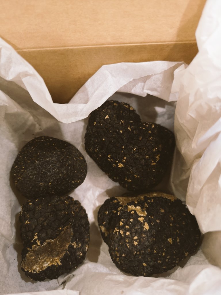 Wow 😯 #truffles 💚
