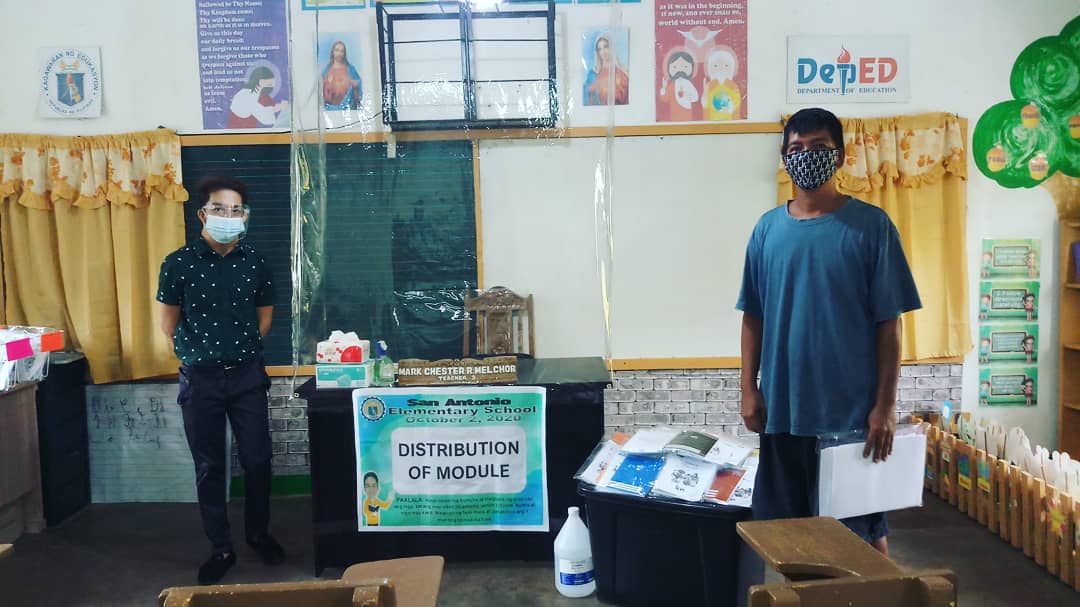 ches_sir's tweet image. Para sa edukalidad sa kabila ng epidemya. #DistributionOfModules #NewNormal #100%