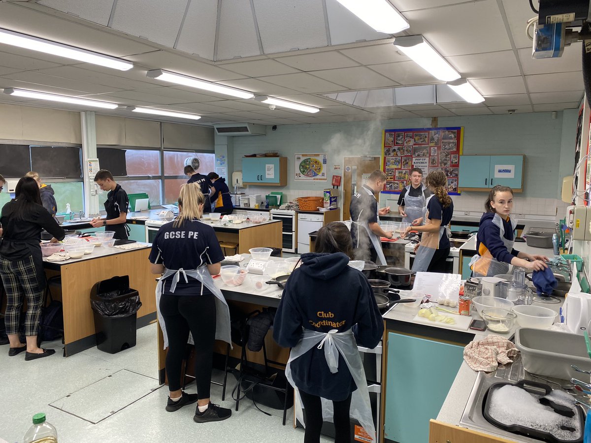 mrssfletch's tweet image. First practical done! Lots of extra work for Miss Lumm and I but totally worth it to see them back cooking again. Delighted 😊 Year 11 Scotch Eggs 🥚 @BrightonHillSch 💙