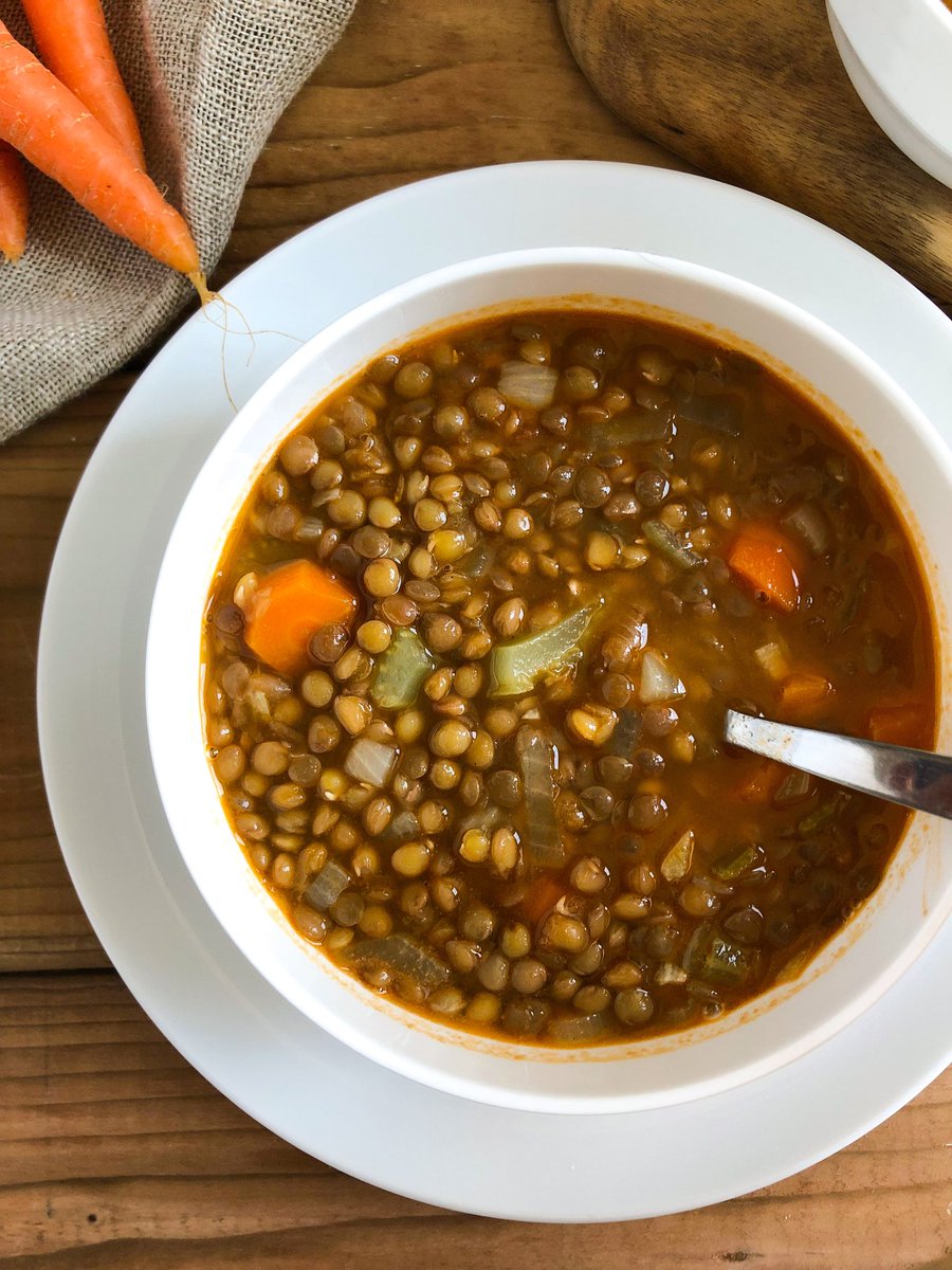 Φακές (Lentils soup/Fakes)