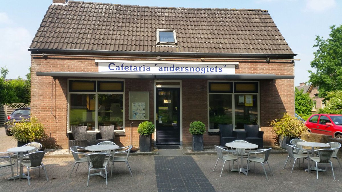 VERKOCHT: Cafetaria Andersnogiets, Grotestraat 18 te Varik #horeca #cafetaria #Varik #WestBetuwe tonnyfreriks.nl/aanbod/cafetar…
