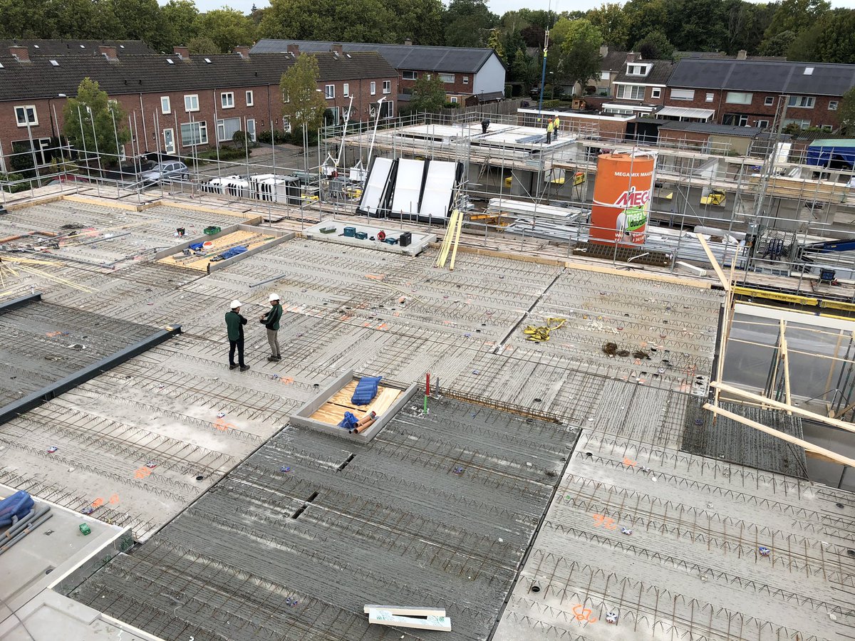 We zitten alweer op de 1e verdieping. Op naar het hoogste punt. Tempo zit er lekker in. Maria Aertshof Gemert. <a href="/goedwonengemert/">Goed Wonen Gemert</a> <a href="/BouwmijJanssen/">Bouwmij Janssen</a>