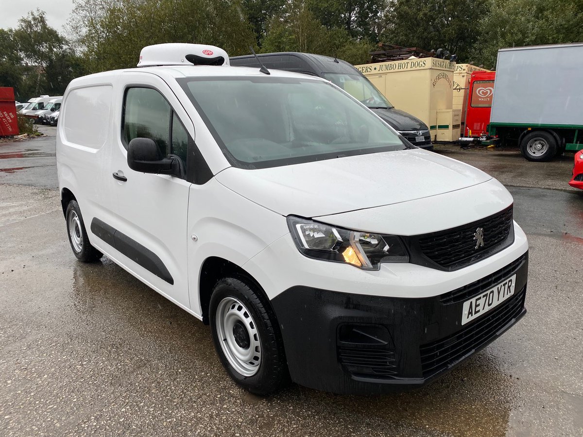 A deep freeze Peugeot Partner with a <a href="/GAHgroup/">GAH</a> L200F and internal slab door. -25°C!