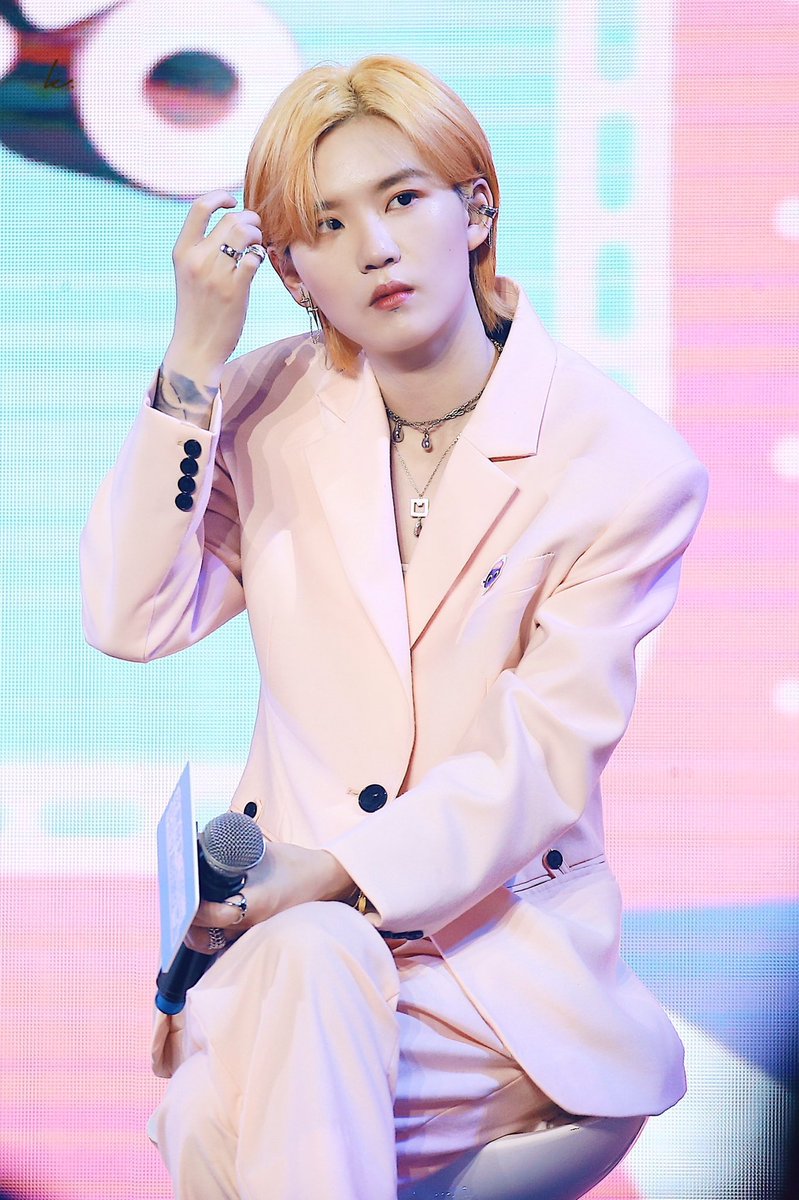 luv___y00n's tweet photo. えっっっっぐ ㅠㅠㅠㅠ(  o̴̶̷᷄ ˍo̴̶̷̥᷅)

 #许佳琪 #陆柯燃 #THE9 #THENINE https://t.co/o0VUsaGeMz