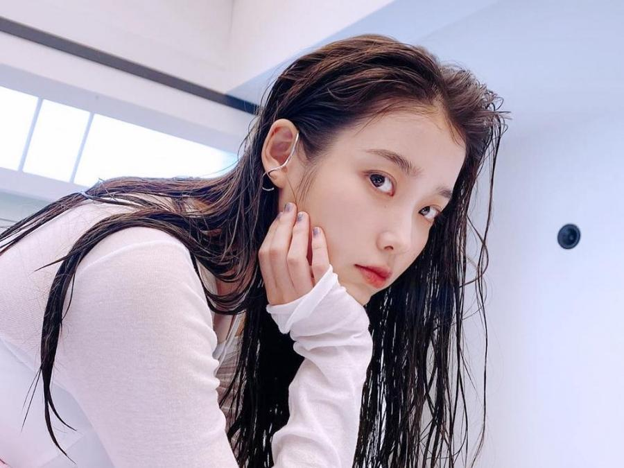 PrettyJiBrasil's tweet photo. [#INFO] 02.10.20 - 'Eight' agora é a música da IU com mais streams no Spotify (79.1 MILHÕES), ultrapassando 'BBIBBI' (78.7 MILHÕES)!

• via iu_stats. https://t.co/AMAYclbXDw
